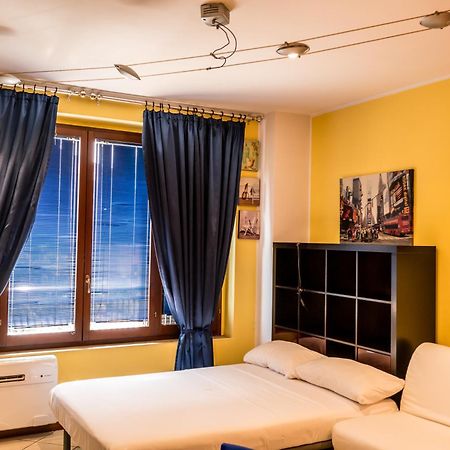 Cozy Suite Rogoredo Apartment Next To The Metro And Train Station Milaan Buitenkant foto
