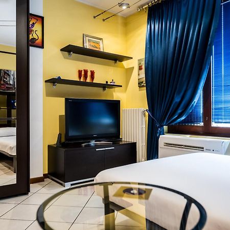 Cozy Suite Rogoredo Apartment Next To The Metro And Train Station Milaan Buitenkant foto
