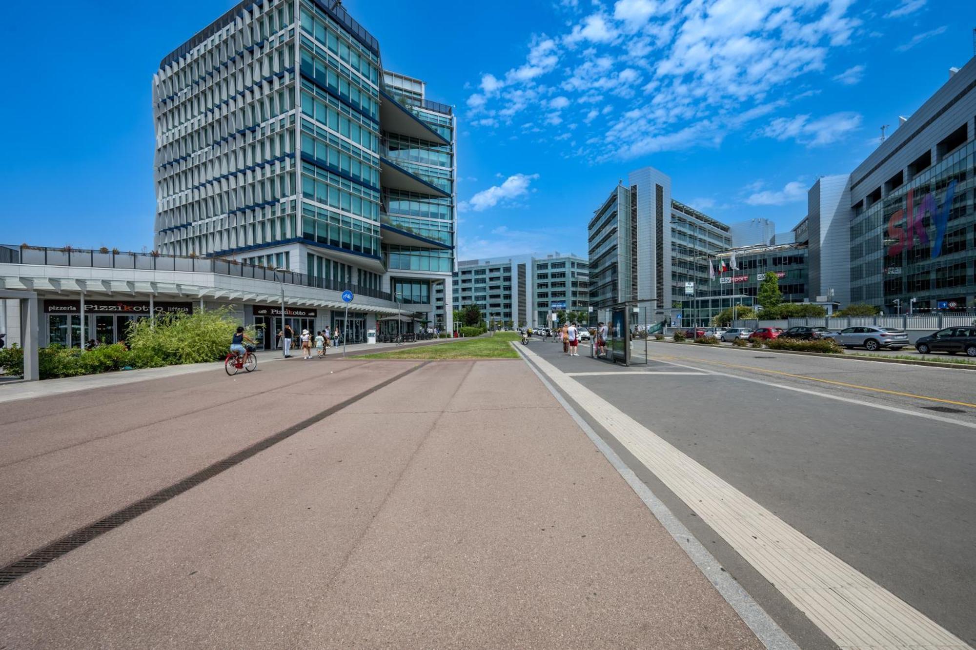 Cozy Suite Rogoredo Apartment Next To The Metro And Train Station Milaan Buitenkant foto