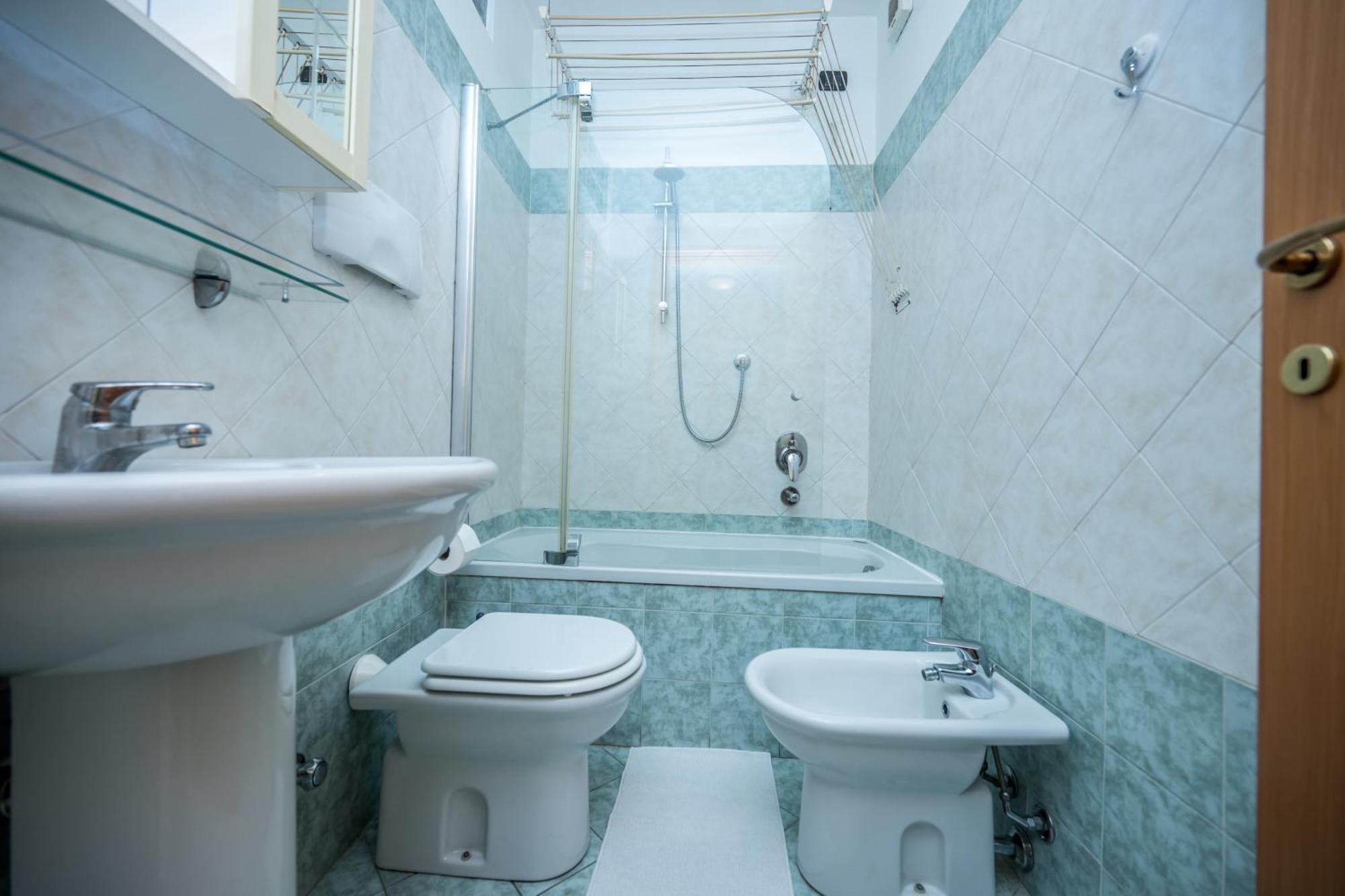 Cozy Suite Rogoredo Apartment Next To The Metro And Train Station Milaan Buitenkant foto