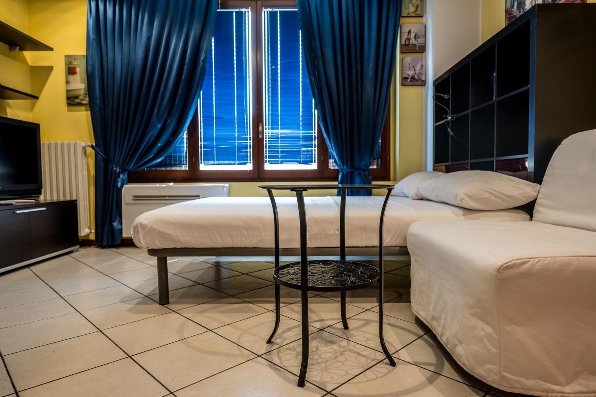 Cozy Suite Rogoredo Apartment Next To The Metro And Train Station Milaan Buitenkant foto